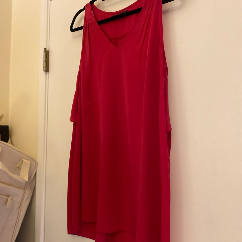 Plastic Island Bold Red Top